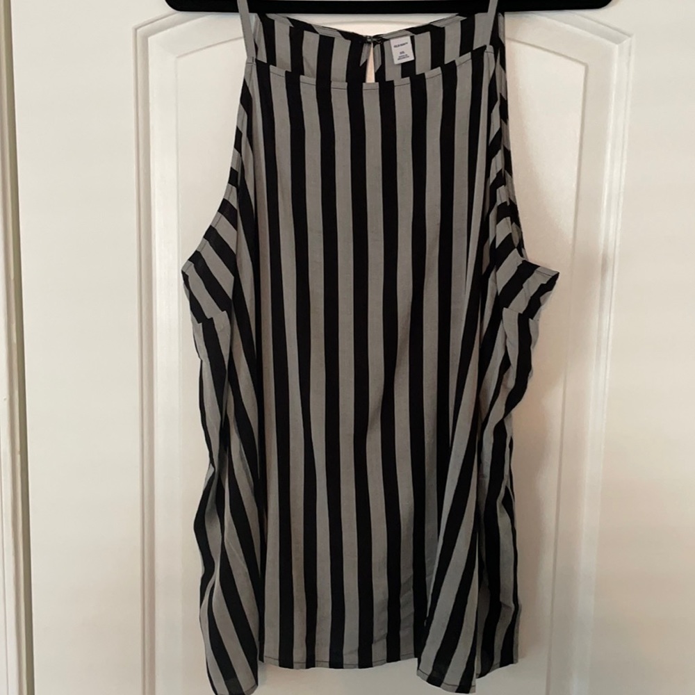 Black & Grey tank. NWT